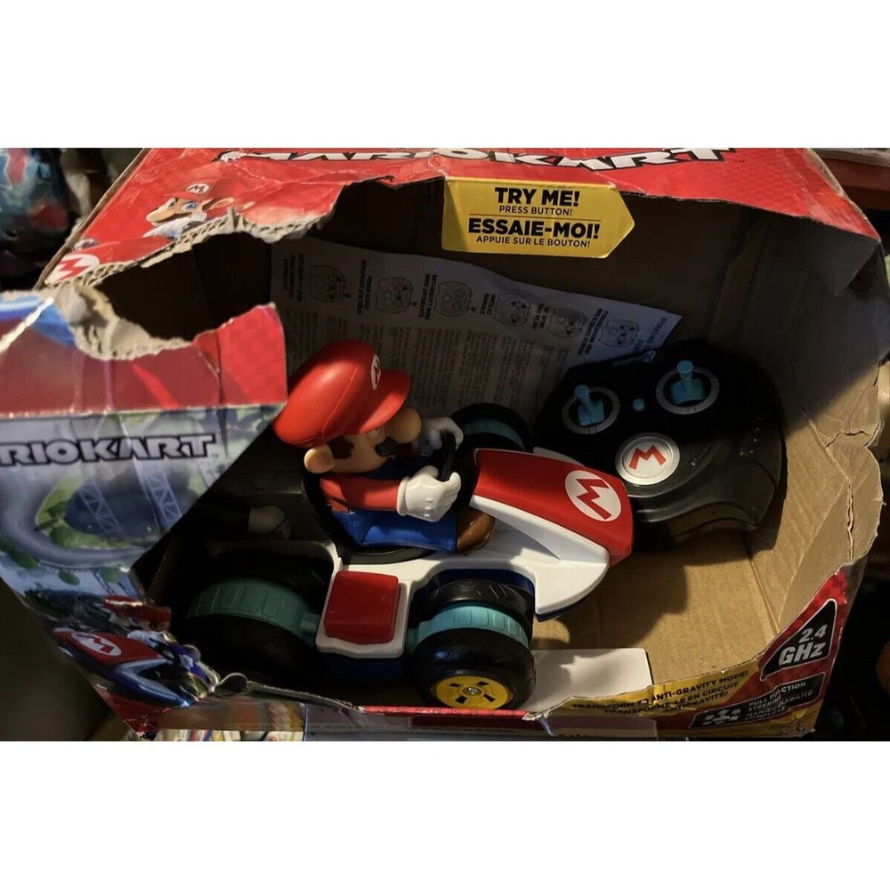 Super Mario Kart 8 Nintendo Anti-Gravity RC Racer Remote Control Car with remote